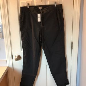 Lou and Grey Cotton Cargo-like Pants